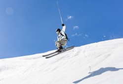 勇士vs雷霆直播？勇士vs雷霆直播在线观看？