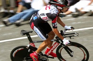 WTT重庆冠军赛男单签表：王楚钦上半区，下半区首轮两组国乒内战